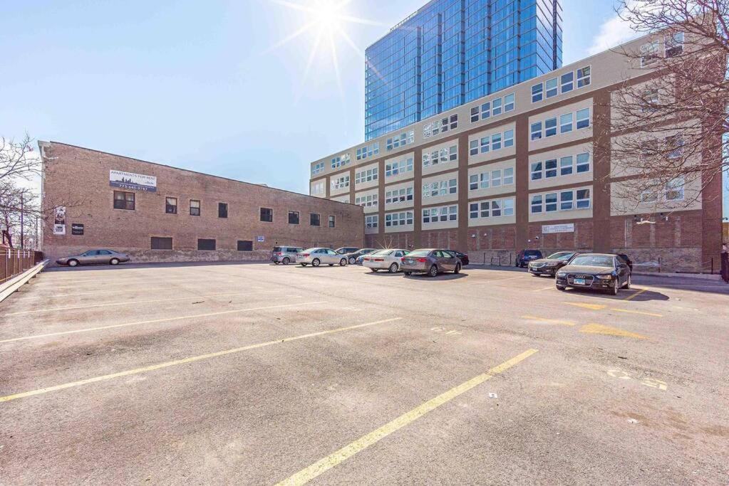 Mccormick Place Beautiful 2Br Apartment With Optional Parking Sleeps Up To 8 Near Soldier Field, Grant Park And Lakefront Trail Chicago Exterior foto